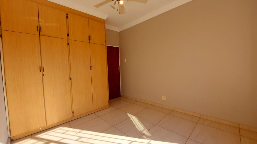 6 Bedroom Property for Sale in Ifafi North West